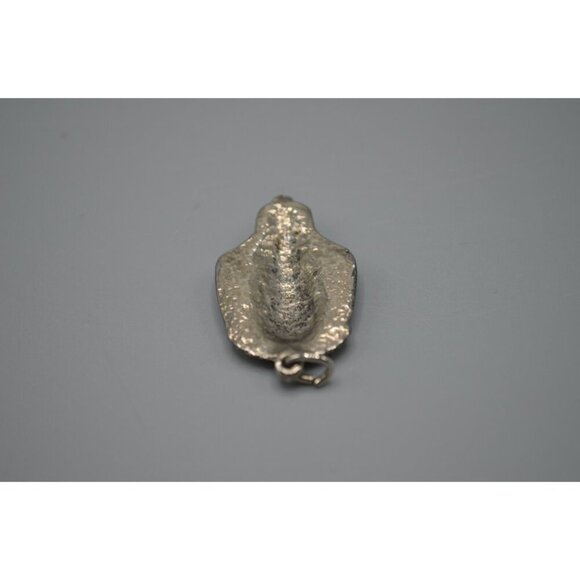 Egyptian Revival Pharoah Headdress Pendant Pewter Silver Tone Vtg 1/25" - Picture 7 of 9